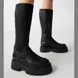 LIKE NEW Steve Madden Rex Black Leather Boots